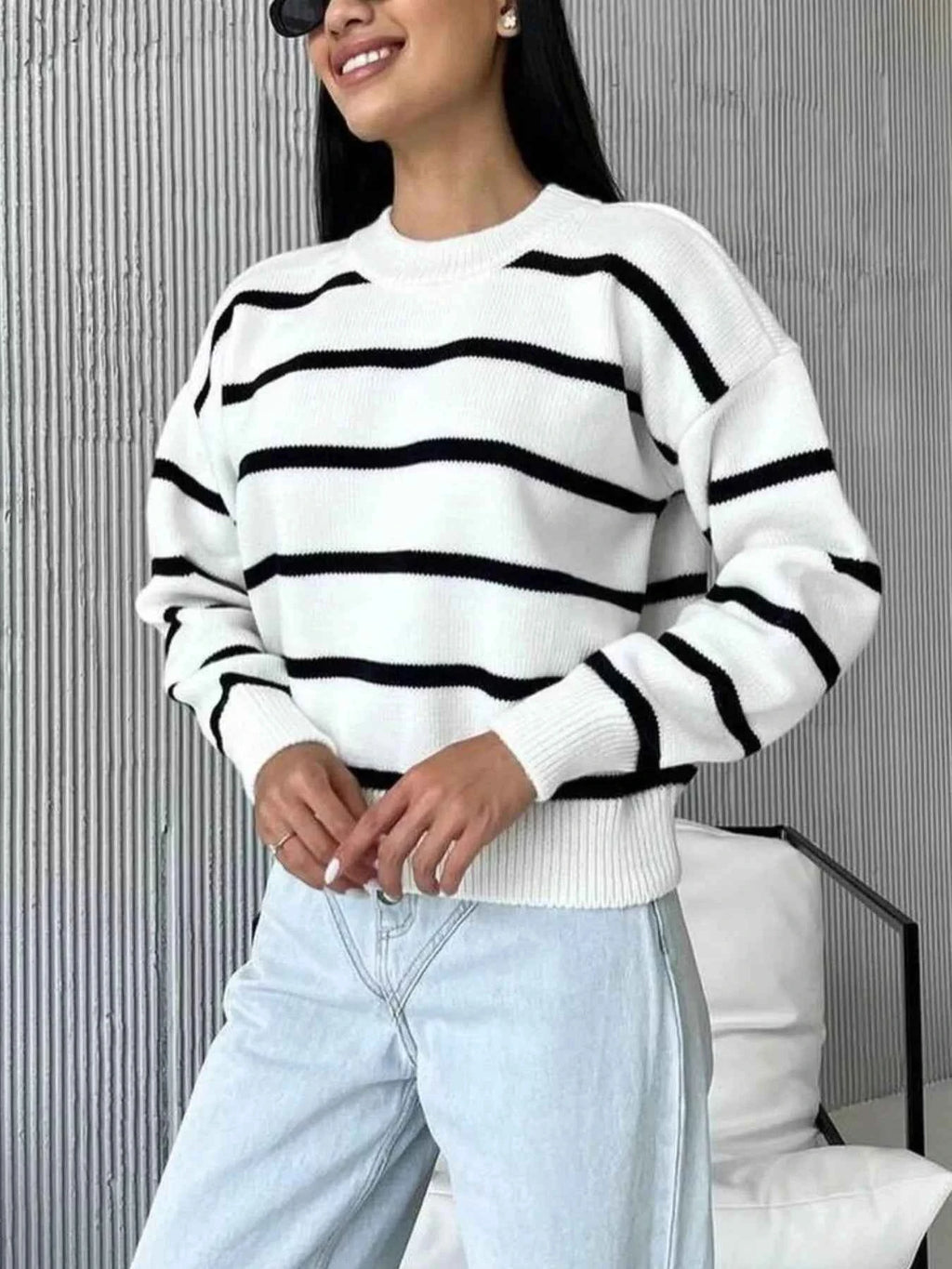 Striped Knit Round Neck Sweater 60a35c95-4ad8-45d0-900c-c1dc79ab33d3-Max-Origin