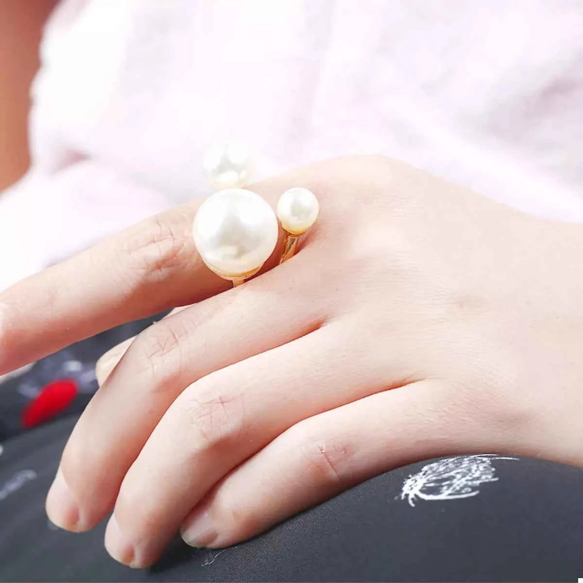 18K Gold-Plated Pearl Open Ring 60bd86a0-67fe-4d44-9b5d-eb8b9dc3e52c-Max-Origin