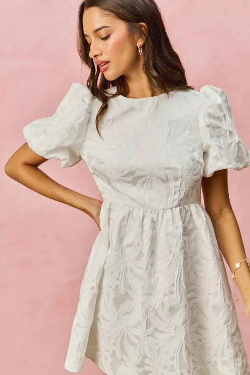 SO ME Floral Jacquard Bubble Shorts Sleeves Mini Dress 61365317bc72495dbd5c964d83383b1c-Max-Origin