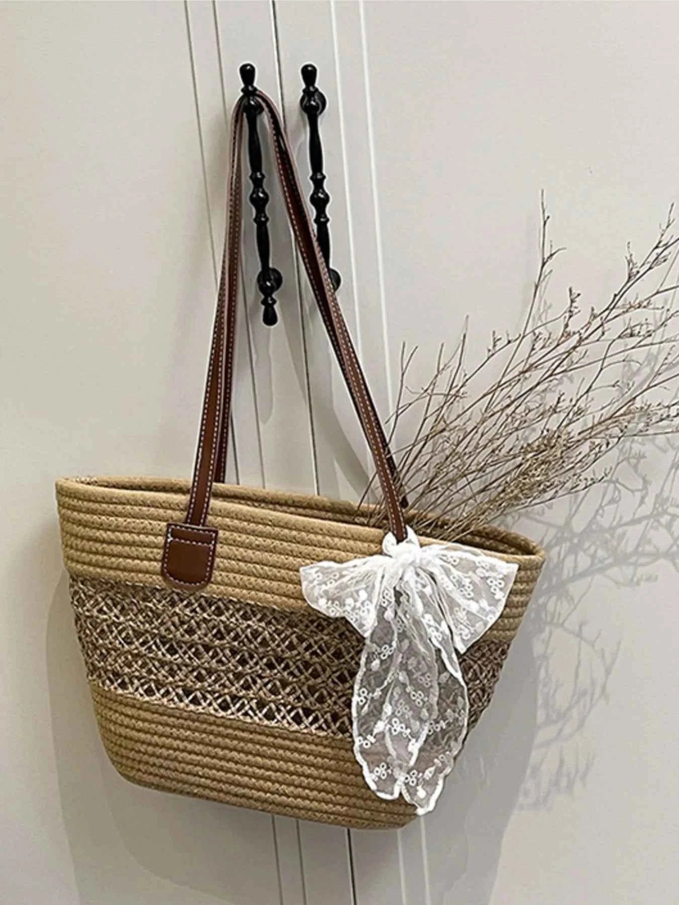 Woven Straw Shoulder Bag 614b68fe-e8bb-4e43-ba66-b2389169c823-Max-Origin