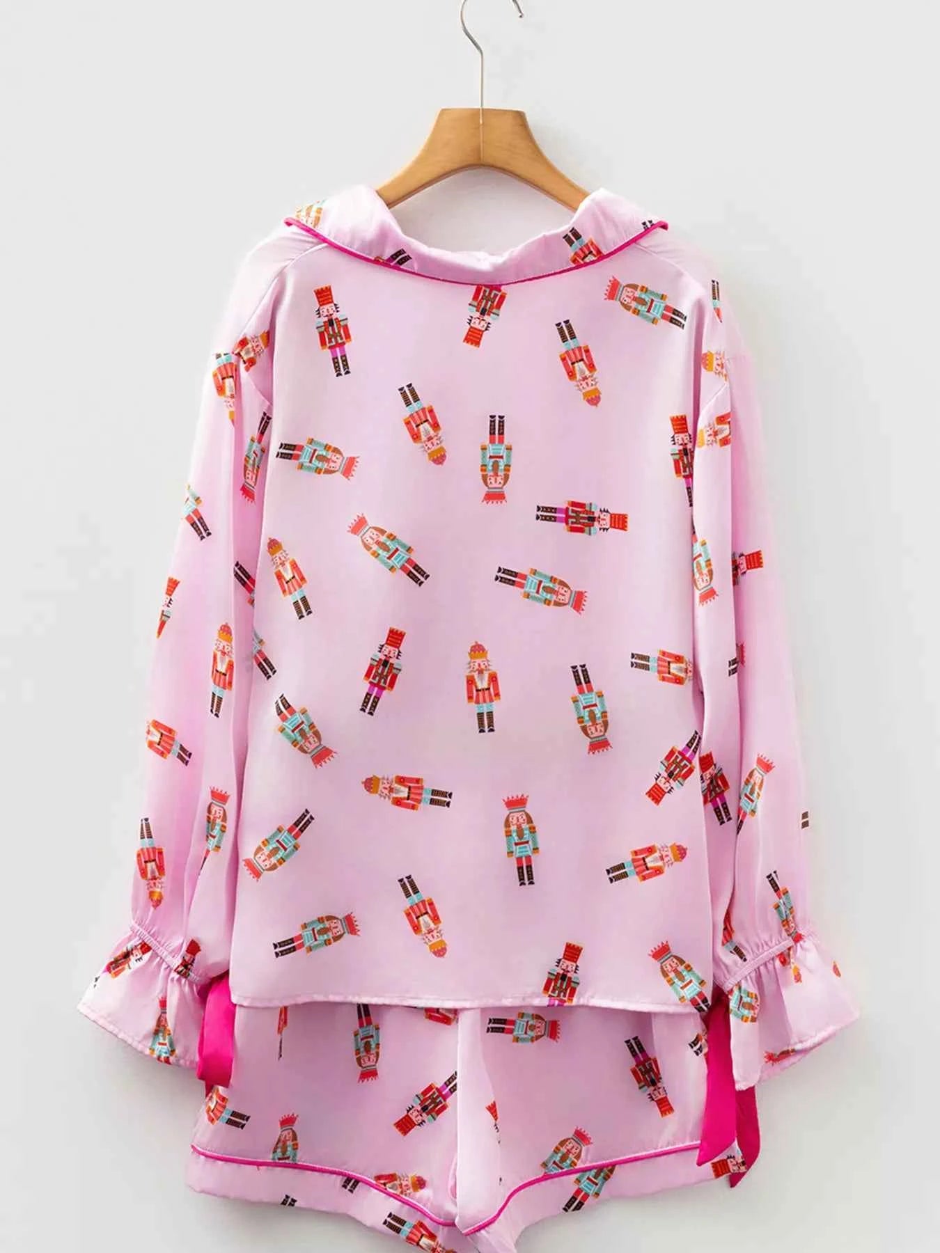 Nutcracker Print Contrast Trim Top and Shorts Pajama Set 6166e7efdb5b4f06b394d75c0a04edb2-Max-Origin