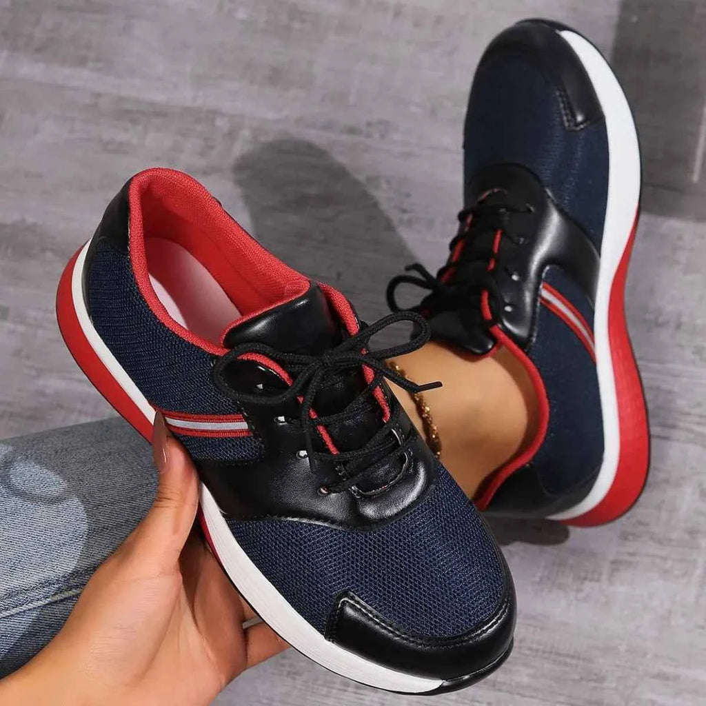 Round Toe Platform Sneakers 61c18621-262d-4016-80de-e9692e8ed9bc-Max-Origin