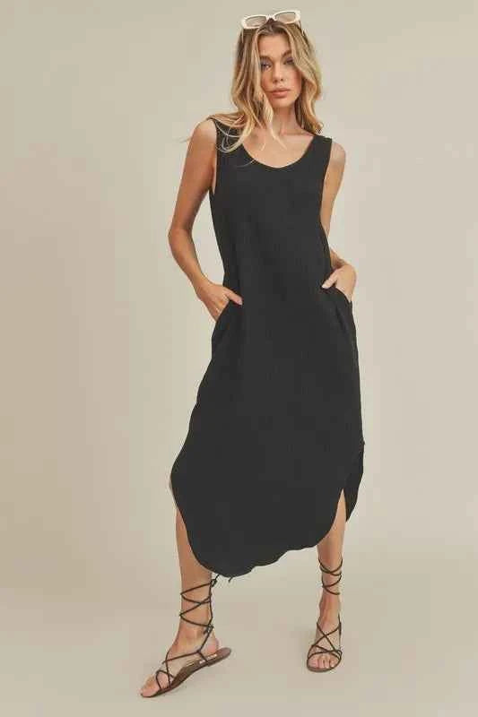Aemi + Co Round Neck Midi Tank Dress with Pockets Black 62602999-ddb0-4dad-9ad3-43efc7d75882-Max