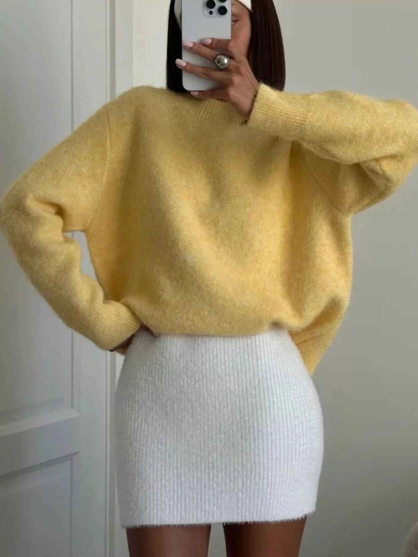 Round Neck Dropped Shoulder Sweater 62968954-fdc1-4b43-b7bf-745da99cc8fb-Max-Origin