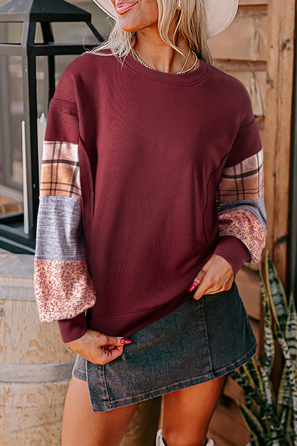 Smoke Gray Plaid Patchwork Sleeve Raw Seam Sweatshirt 62a54d47fdc36000