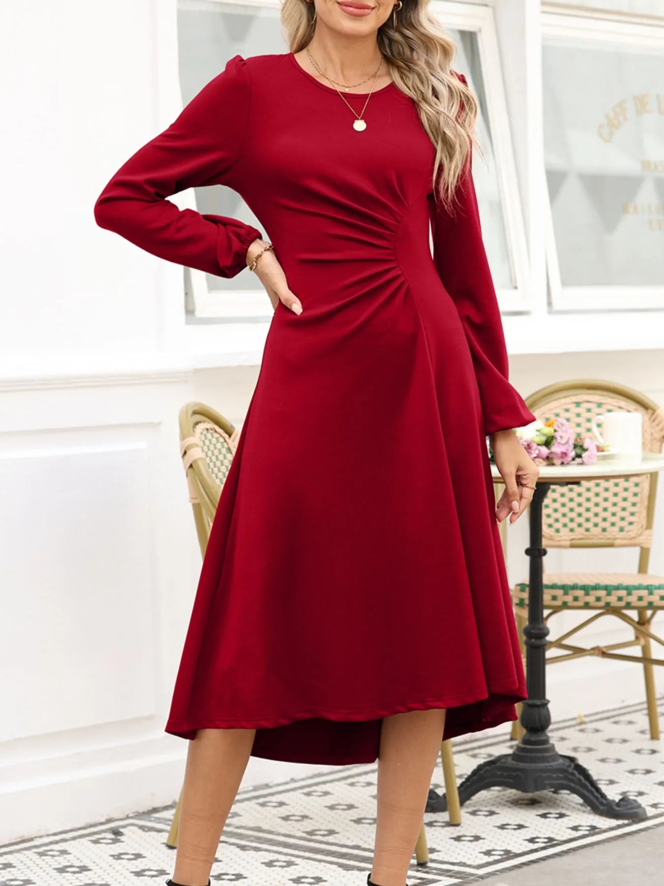 Solid Color Ruched Detail Long Sleeve Midi Dress 62cdb6ce-5cb6-4f40-b69c-41d76b40c5ff-Max-Origin