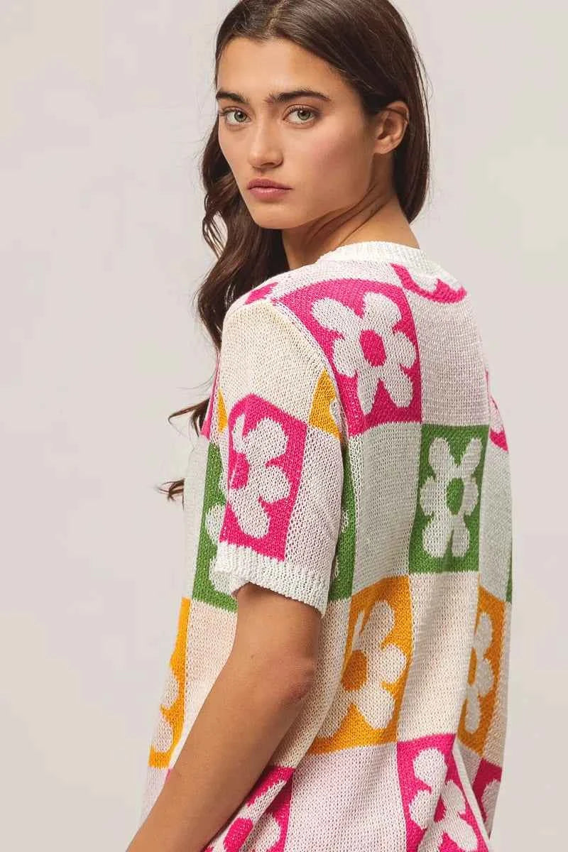 BiBi Flower Checker Pattern Lightweight Sweater Top 62f3d86b21a64d01aa9b5307e61638b2-Max-Origin