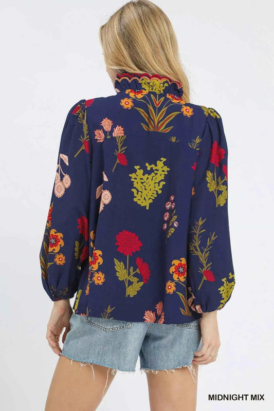 Flower Print Blouse with Scalloped Neckline 6306359b-5fdd-44f3-a314-97667fe88ec6-Max-Origin