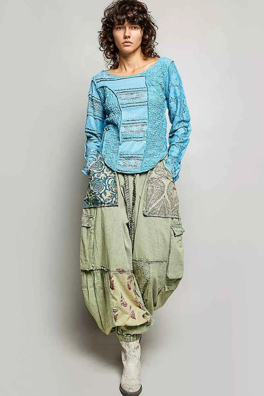 Round Neck Long Sleeve Exposed Seam Top with Lace Detail 639cd905-7fd2-4d00-a875-55f39d91a90d-Max-Origin