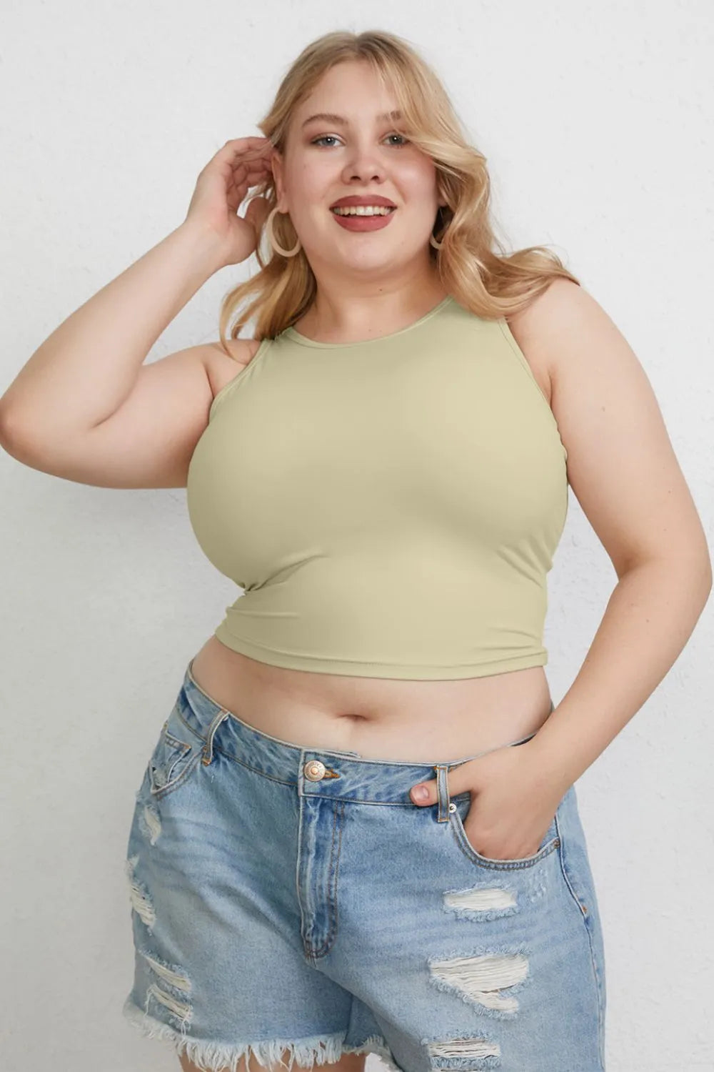 Basic Bae Full Size Round Neck Slim Tank 63a8d813-40c4-4c4f-aad0-fc84fe2e398e-Max