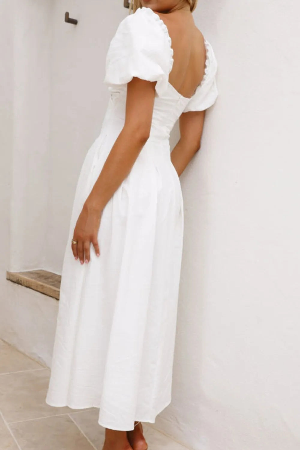 Sweetheart Neck Puff Sleeve Dress 63fa882e-d936-4c45-9cc3-14f4642d842d-Max-Origin