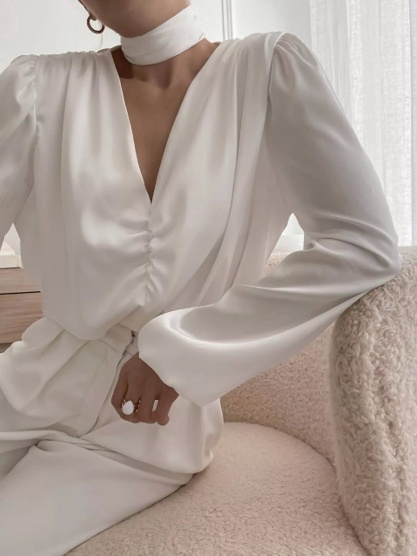 V-Neck Ruched Long Sleeve Blouse White 64527988-54b4-4d69-b859-d6b3b4dd4912-Max-Origin