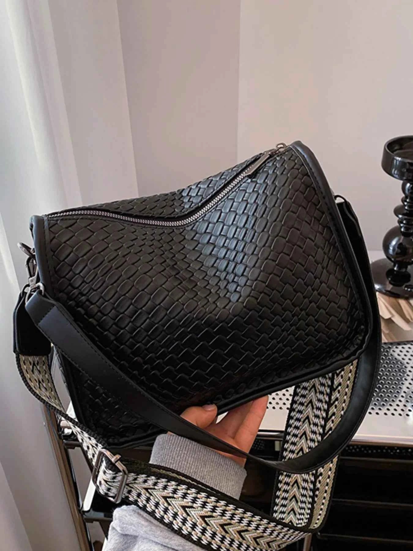 Textured Leather Shoulder Bag Black One Size 6452dd802bbe46769221f267d094406b-Max-Origin