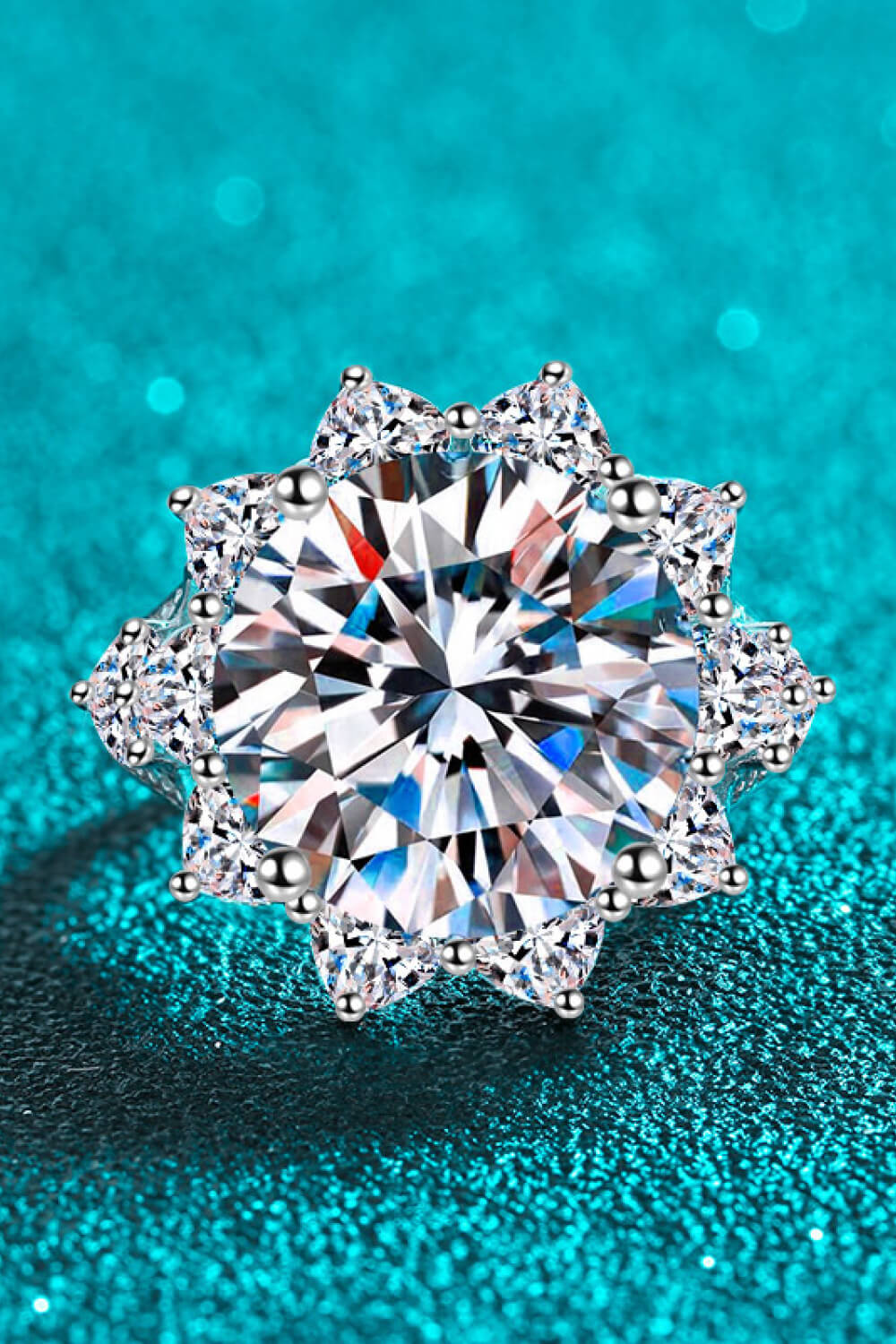 10 Carat Moissanite Flower-Shaped Ring 64587eb14c604c33835f0890ff959ae0-Max