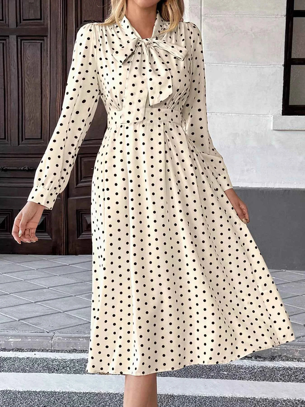 Polka Dot Tie Front Long Sleeve Midi Dress 64d2b91409334cc1a6c237434ce731c4-Max-Origin