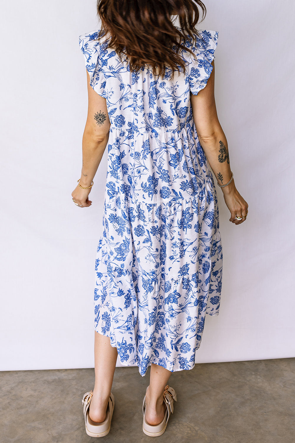 Blue Ruffled Short Sleeve Tiered Floral Midi Dress 64e7b977970deb94