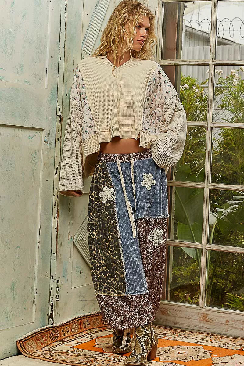 POL Mix Thermal Floral Pattern Quilted Knit Cropped Top with Raw Edge Detail 652e48aa-ae7b-4f35-b00d-d9e940dbc826-Max-Origin