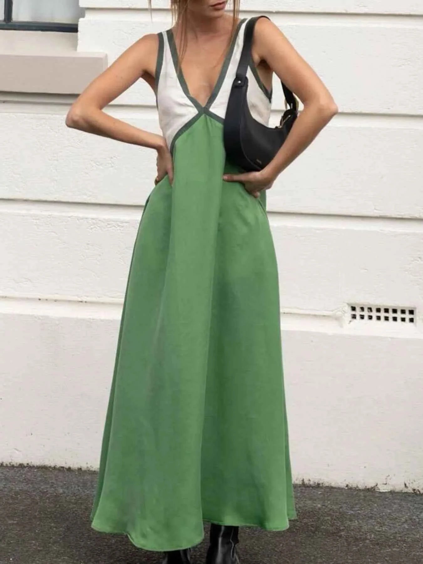 Color Block V-Neck Sleeveless Maxi Dress 6548ab0c-a0ff-47b0-b8b8-55bc483c2f00-Max-Origin