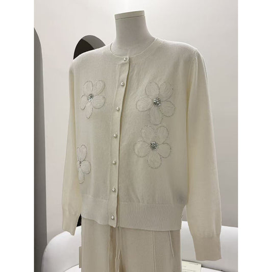 The Sculpted Floral-Detail Wool Cardigan Ivory White 65509D94EC496870B37055B8A2DA5EAC
