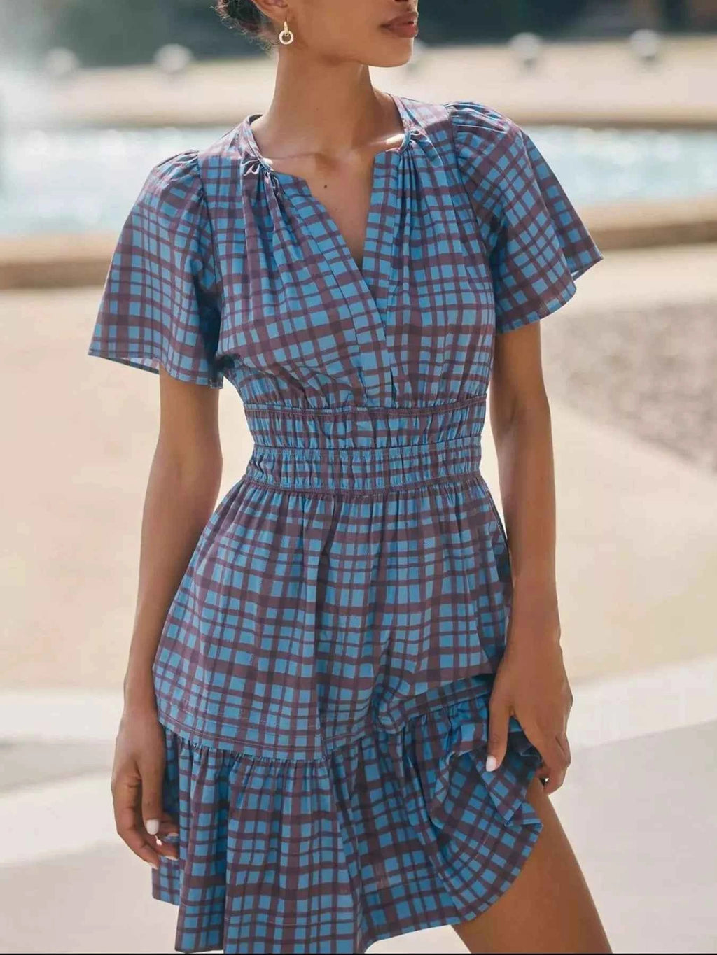 Printed Notched Short Sleeve Dress Plaid 656e1ad8-e8fa-4c2e-a9da-5bf2a23feb5e-Max-Origin