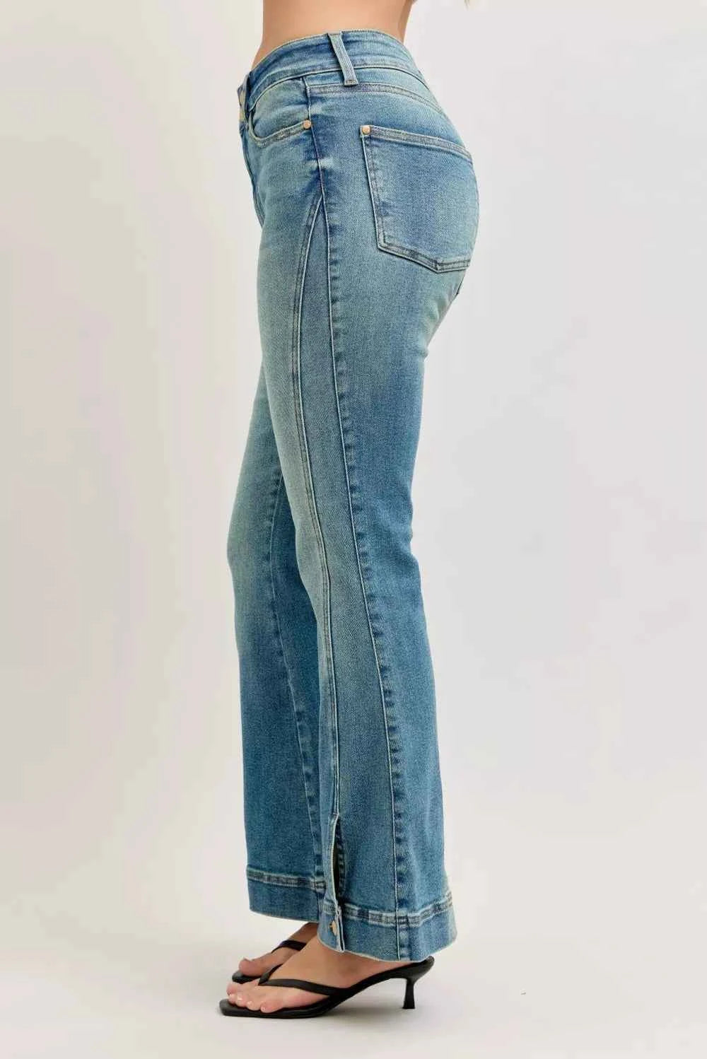 Judy Blue High Waist Vintage Wash Flare Jeans 65e3e81337d448d28d159f3dcf725e0b-Max-Origin