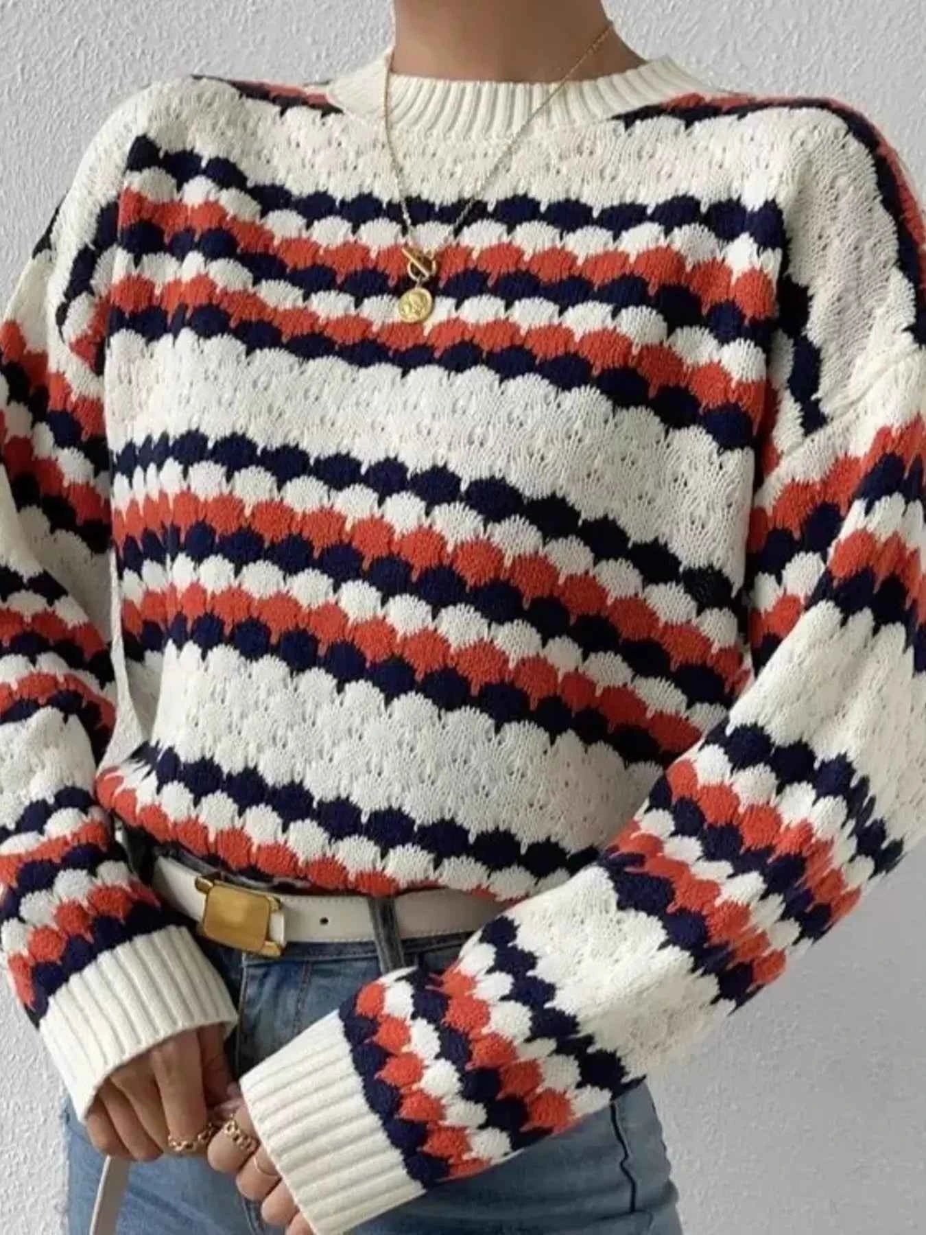 Striped Pattern Round Neck Sweater 65f53df13e9a434fa202e7f5c458fba7-Max-Origin
