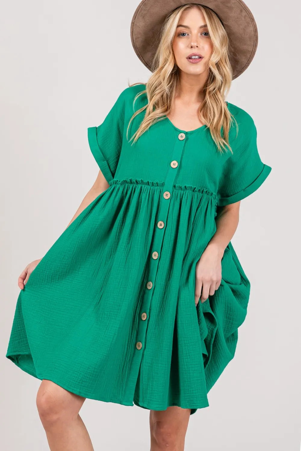 SAGE + FIG Full Size Button Up Short Sleeve Dress Kelly Green 65fab388-b8fb-4a7f-a197-a20cdc6e92f0-Max