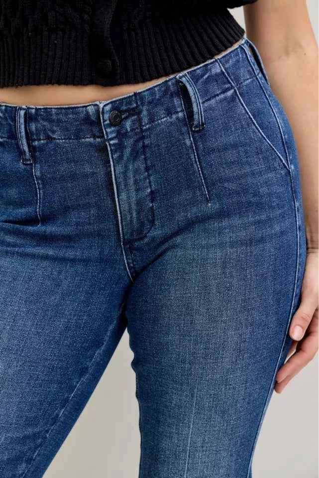 Judy Blue Full Size Mid Rise Bootcut Jeans with Welt Pockets Plus Size 6632b3cfc8d14c2f956e8449fb8a47a3-Max-Origin