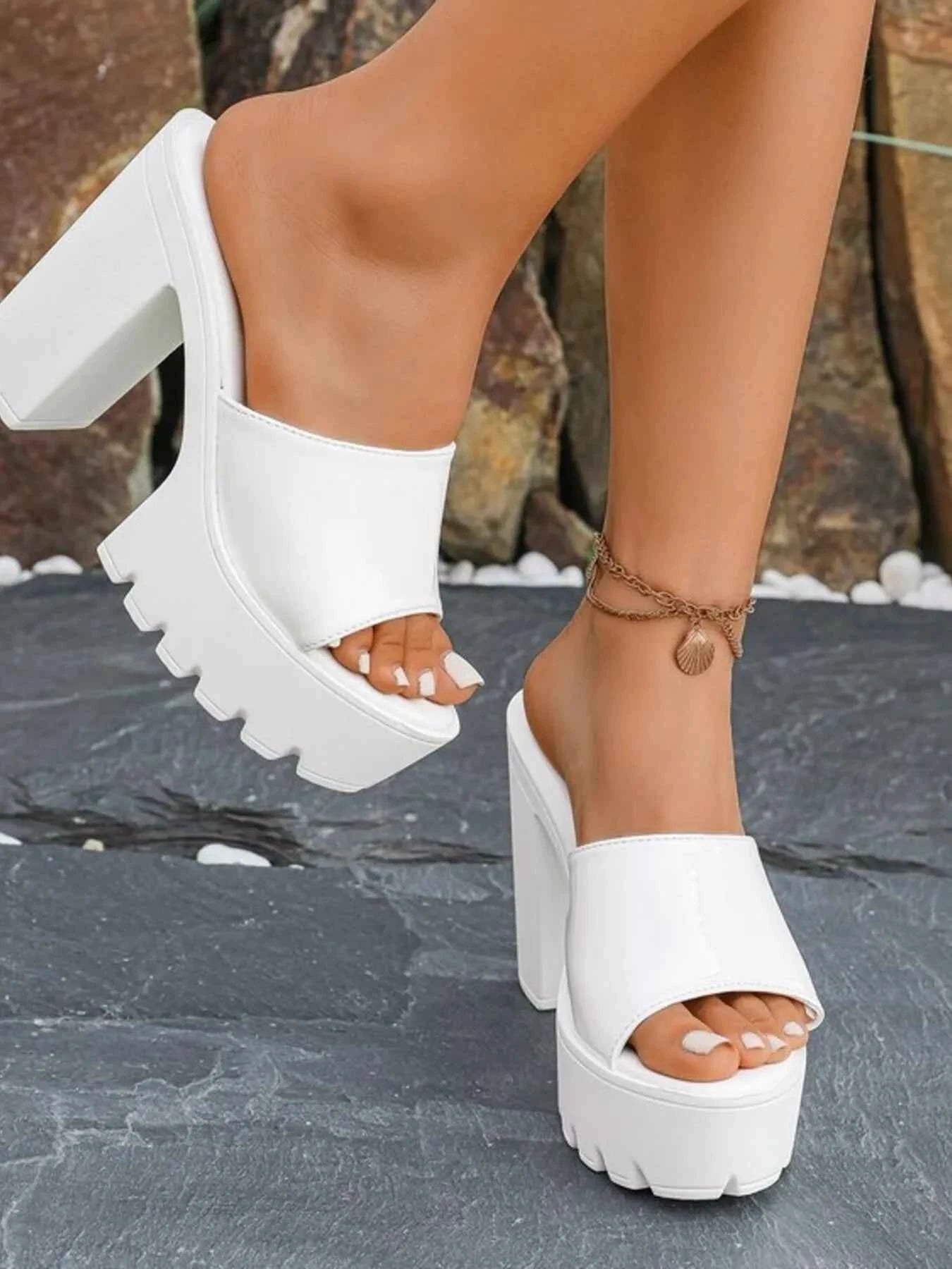 Platform Chunky Heel Sandals 667d2541932742f5bf8b23438740d5bd-Max-Origin