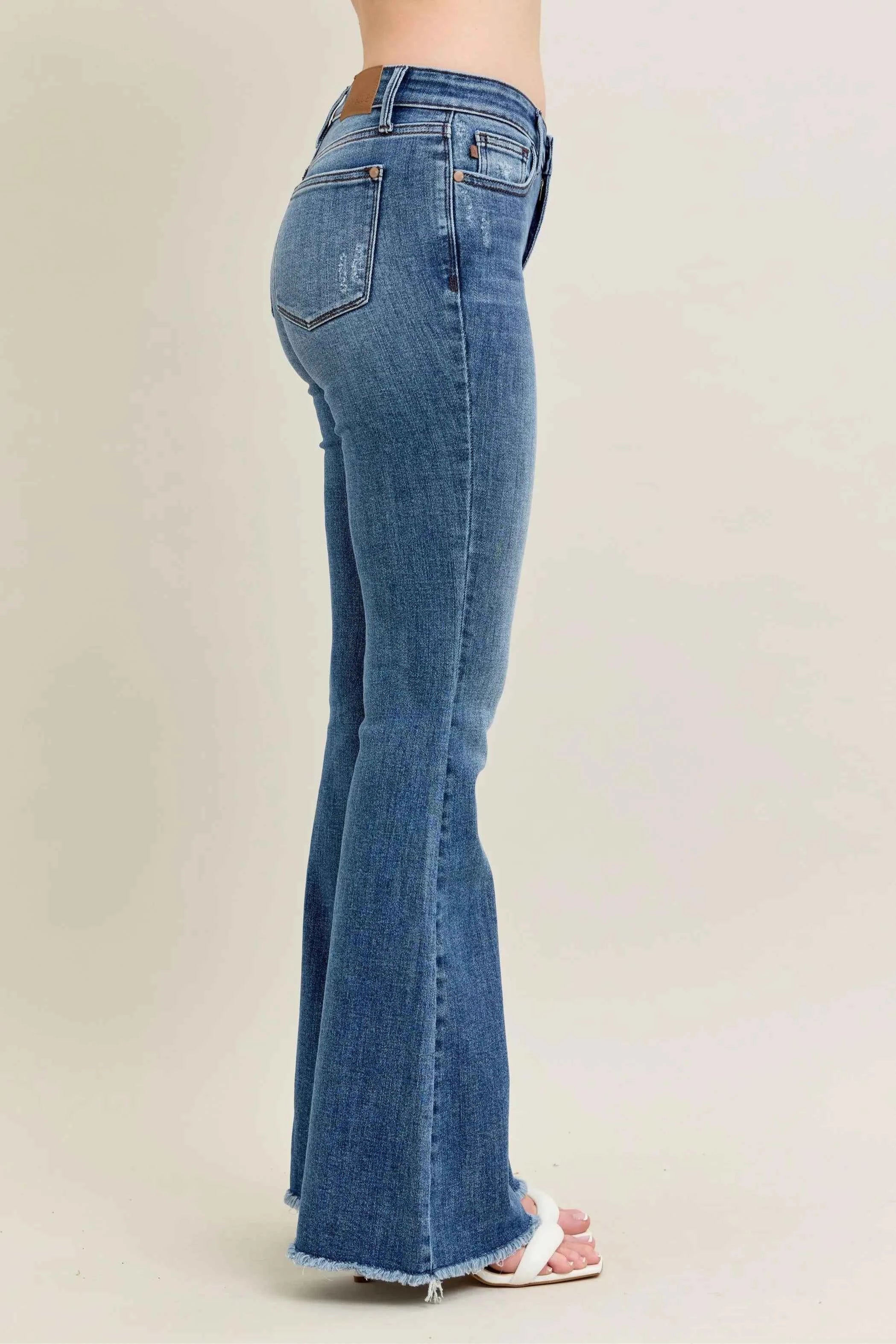 Judy Blue Full Size Mr Vintage Wash Flare Jeans W/ Destroy and Fray Hem Plus Size 66d6c3d63e1a4f4690edd8158ed5734b-Max-Origin
