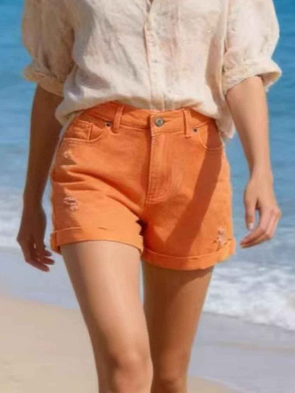 Ripped High-Waisted Denim Shorts 66e8ccbe-73f2-4ea7-b8b7-2c9b3ccab762-Max