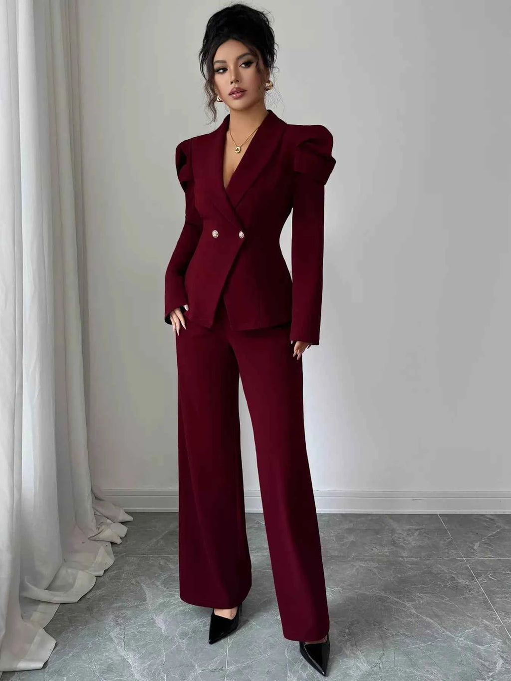 Double-Breasted Blazer and Pants Suit Set 67b51372-3f8b-427c-a939-0e6a7a425f96-Max-Origin