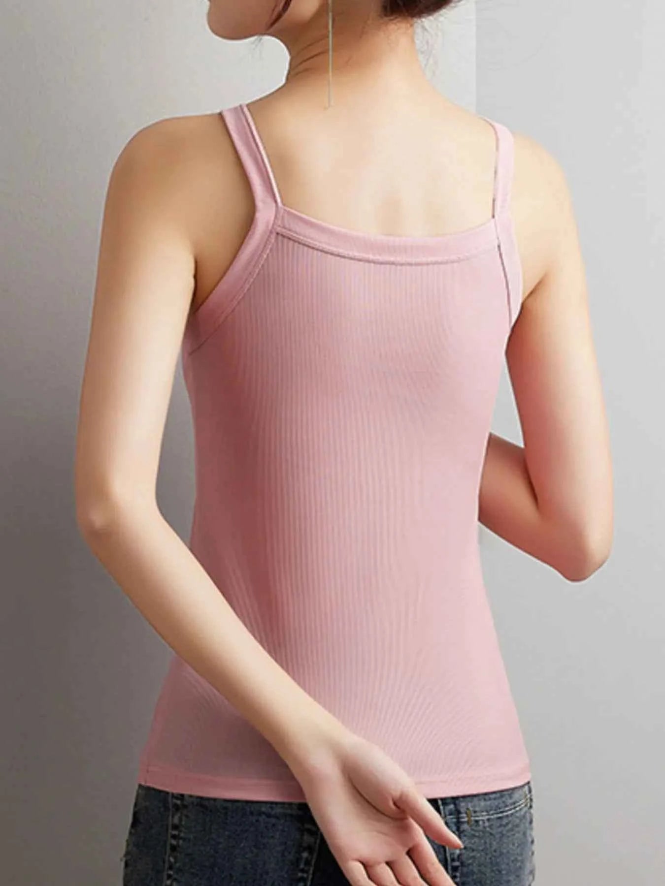 Plus Size Scoop Neck Tank Top 67cc1b07-e0cc-4685-a9e1-889ef6d27174-Max-Origin