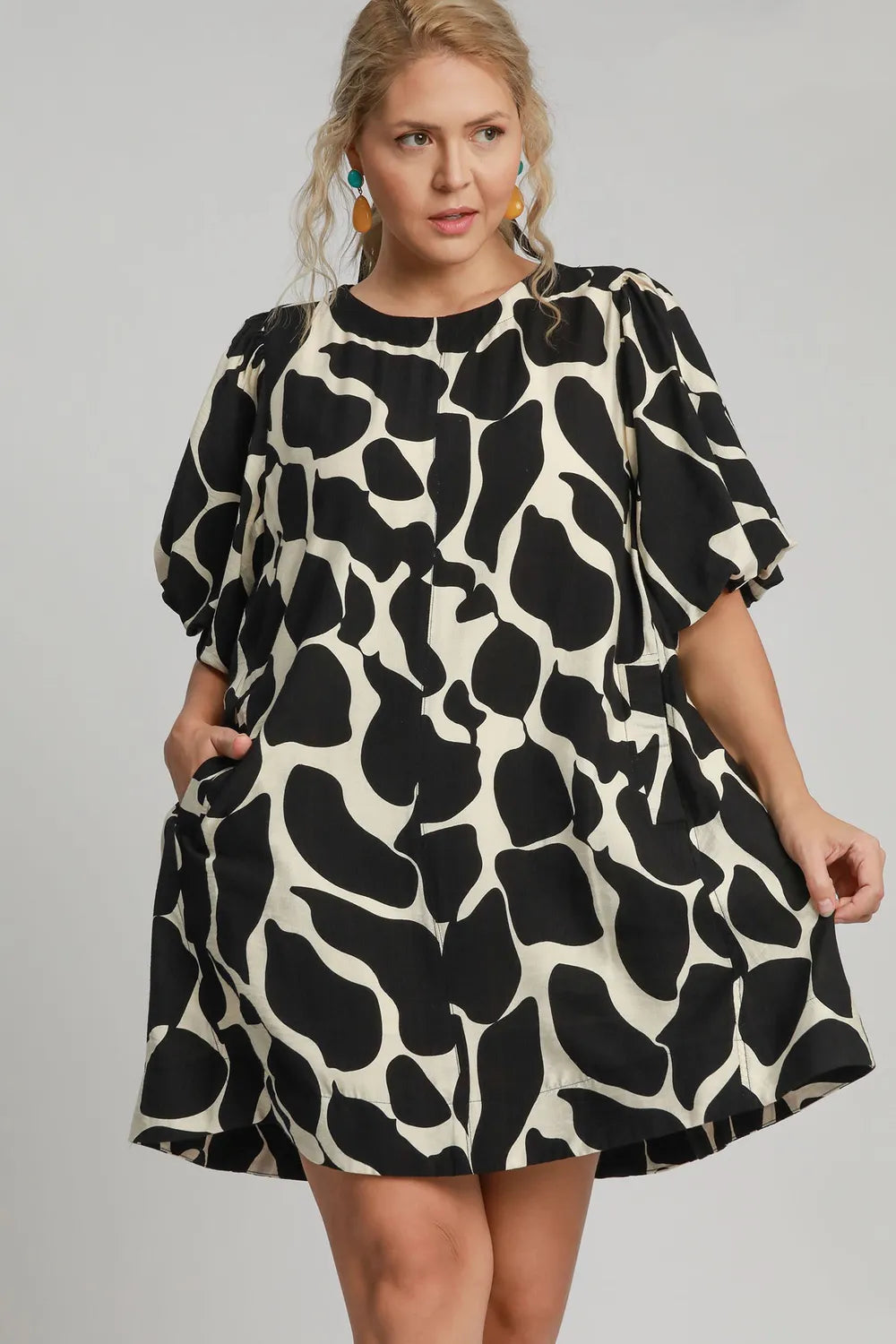 Umgee Full Size Two Tone Abstract Print Puff Sleeve Dress Plus Size 67e5ab5d-f6f9-44b3-8a6e-f4126e32b3bb-Max