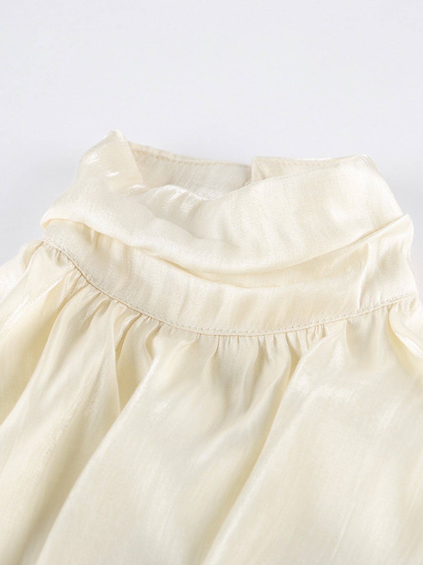 Halter Neck Ruched Cami Top 6808985aaaf64d069e3eb5d7ba354163-Max