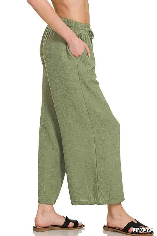 Woven Crepe Elastic Band Waist Cropped Pants 68b9a566-a026-4555-acb6-ad7e601a980c-Max-Origin