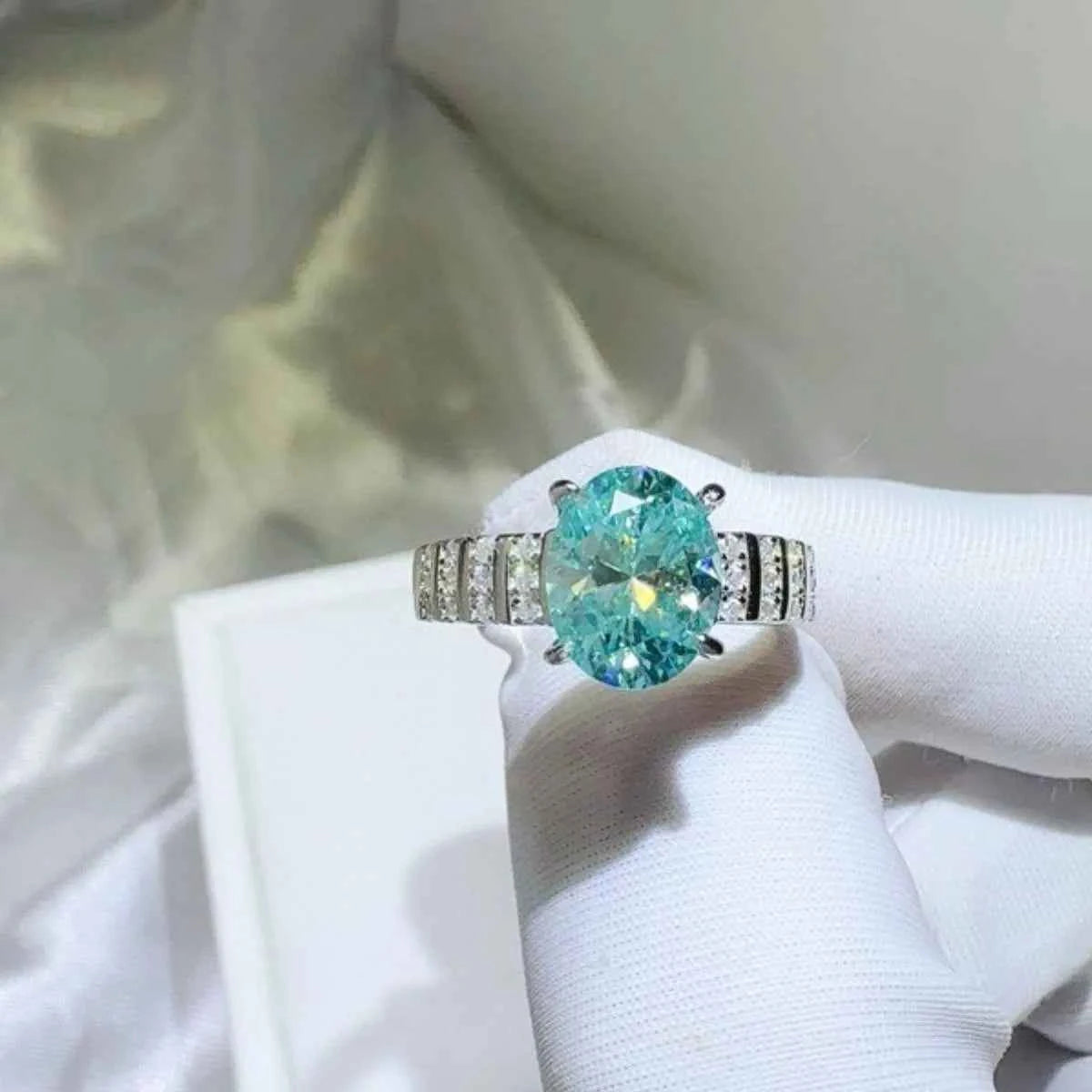 2 Carat Moissanite 925 Sterling Silver Ring 68df5852-650f-4ff5-892c-a1ce992be97e-Max-Origin
