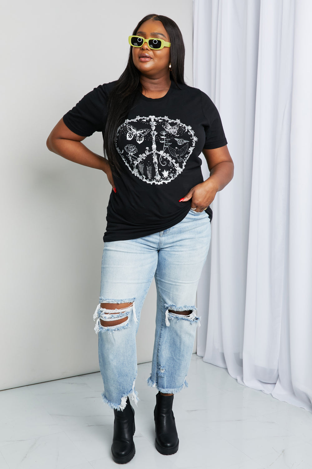 mineB Full Size Butterfly Graphic Tee Shirt 68e01f038897448d83875c2d9be68ea9-Max