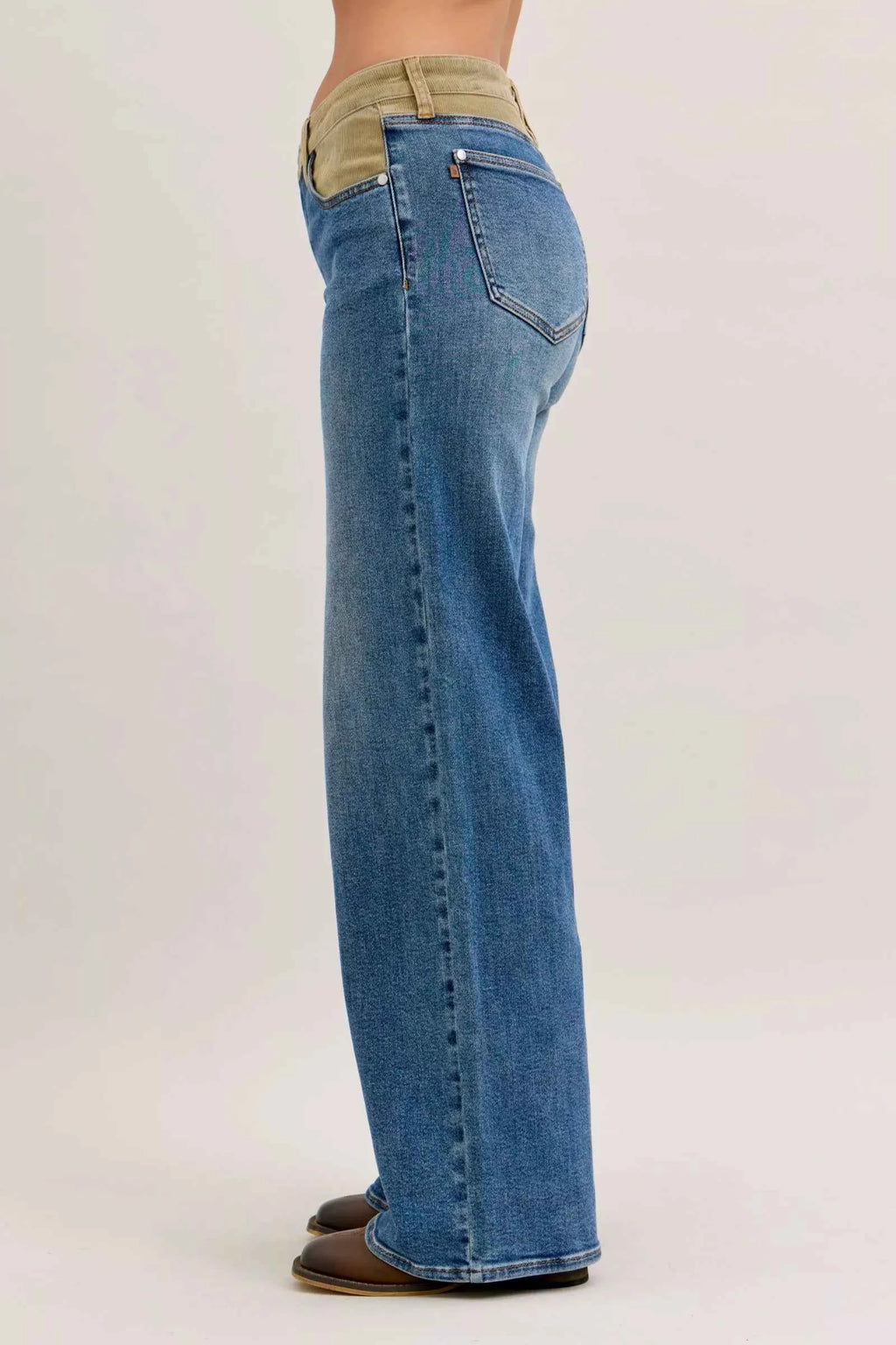 Judy Blue MR Column Straight Jeans with Corduroy Waist 69296108-817c-4b76-b788-278c861ea730-Max-Origin
