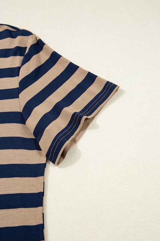 Stripe V-Neck Side Slit Maxi Dress 69413721-88c6-415a-b683-796a7d4b071a