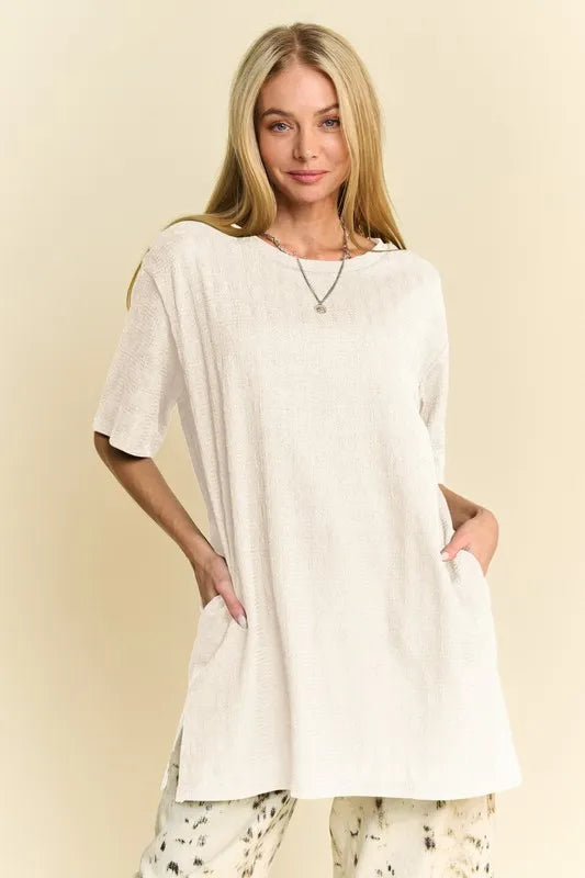 Davi & Dani Short Sleeve Side Slit T-Shirt with Pockets 6a26581f49594a25849997da1ceac9a1-Max-Origin