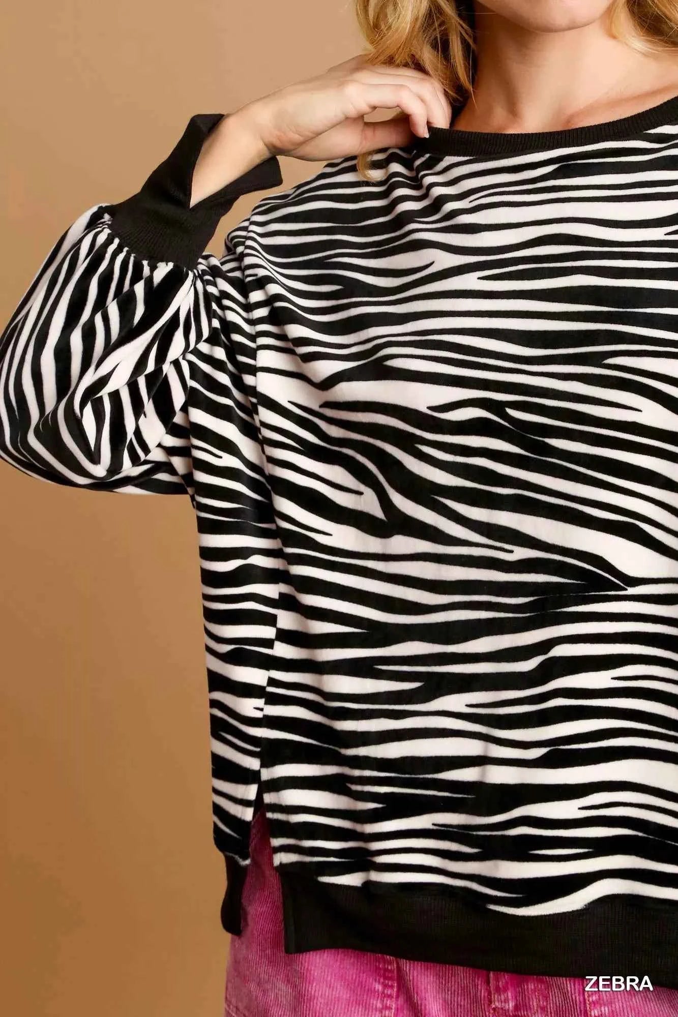 Umgee Zebra Striped Fleece Pullover Sweater Shirt 6a49ac1c-1563-4378-9892-c56e3604e8f3-Max-Origin