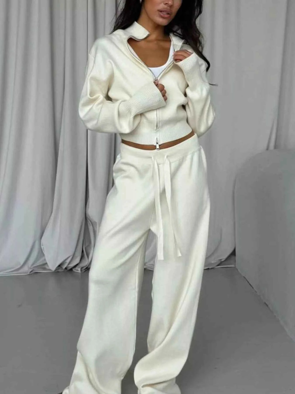 Zip-Up Outerwear and Drawstring Pants Set 6aa2f794-a96b-4599-93ca-e7eb42de94ff-Max-Origin