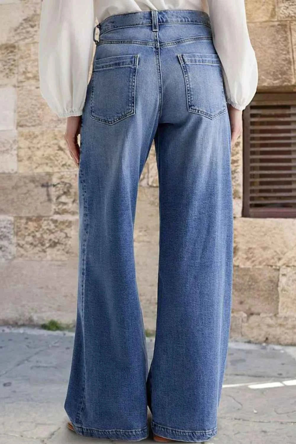 Pocketed Embroidered Straight Leg Jeans 6ae26b10-350e-4bda-841a-c21f0de297cd-Max