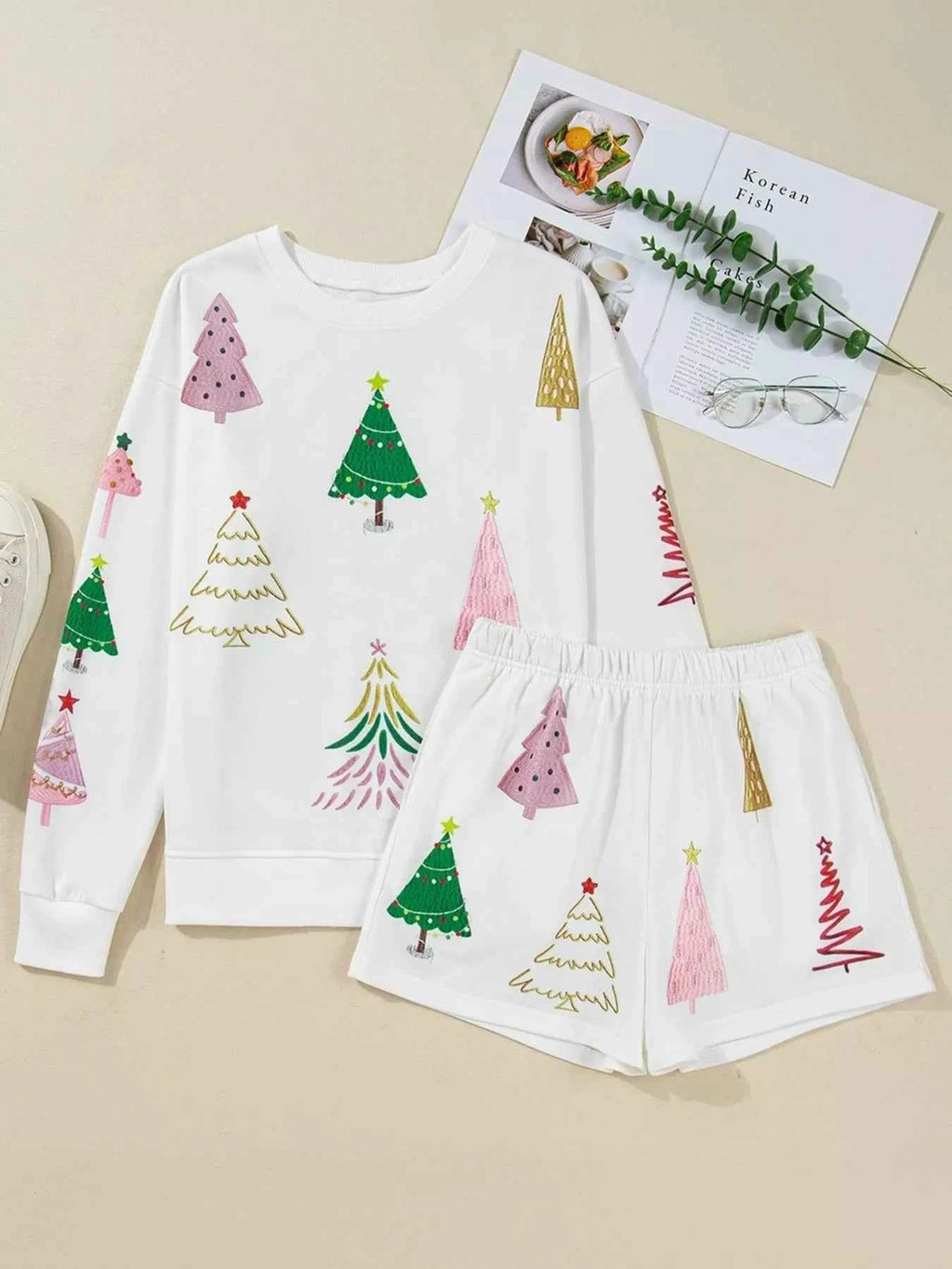Christmas Tree Round Neck Top and Shorts Set 6b0cdd969b704cde91a5ac5757ac2e59-Max-Origin
