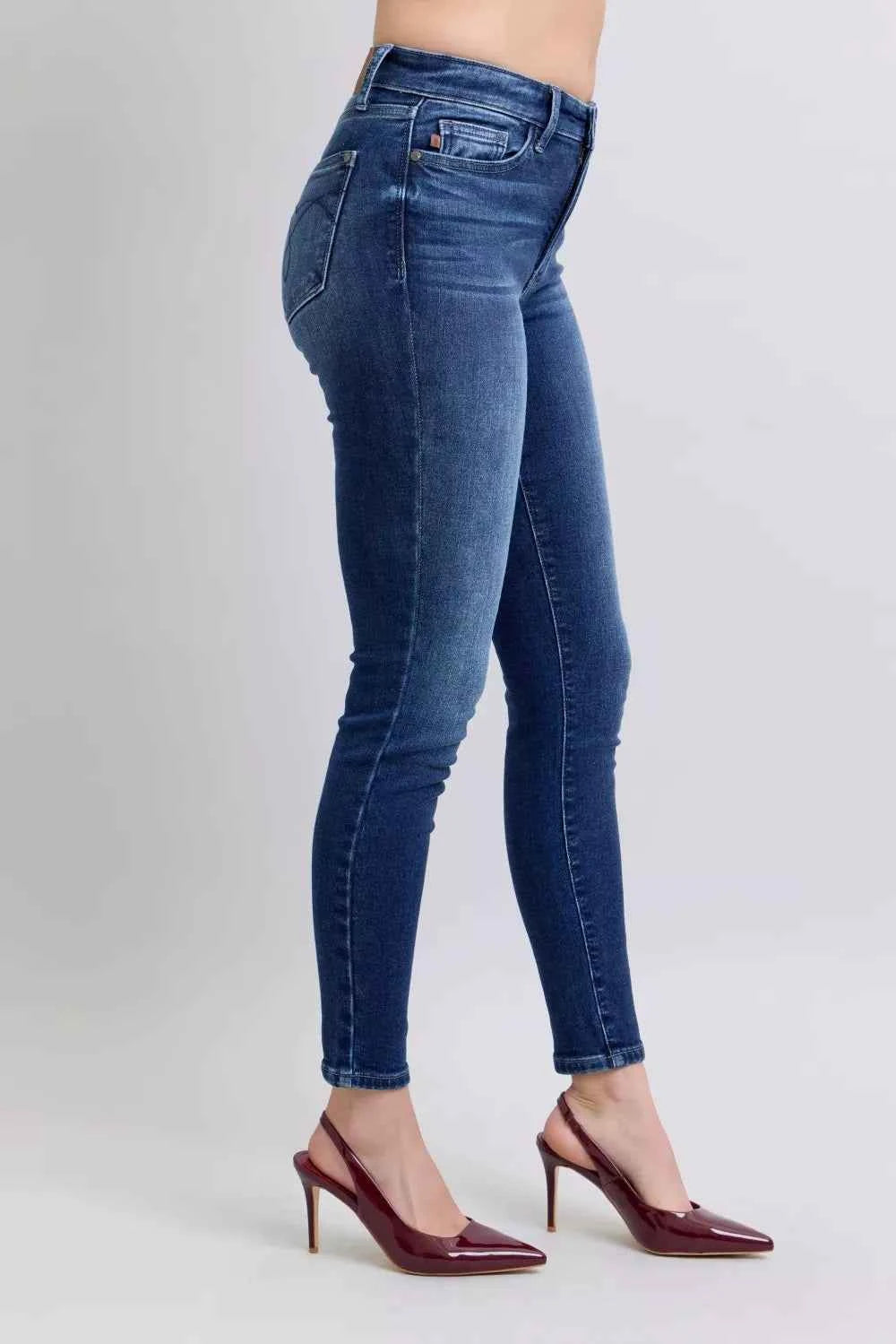 Judy Blue Full Size Washed Thermal Skinny Jeans Plus Size 6b2ced031e574fa2b6fbb2a00b5d09d2-Max-Origin