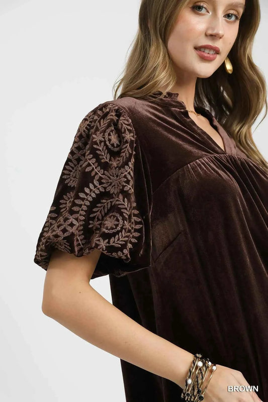 Full Size Velvet Embroidered Sleeve Blouse Plus Size 6b884d31-a6e3-49bf-9bee-4db86e0eaaa0-Max-Origin
