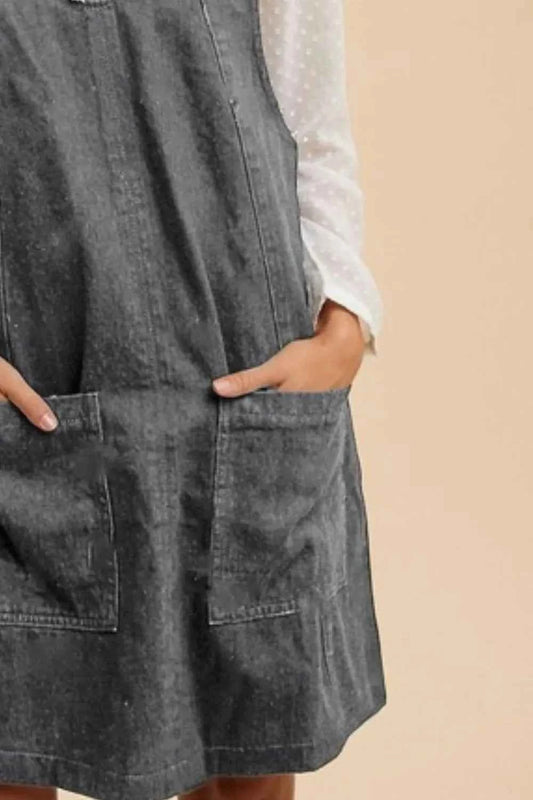 V-Neck Adjustable Strap Denim Overall Dress with Pockets 6b939501-ace2-41f9-8d1b-70705533bc76-Max