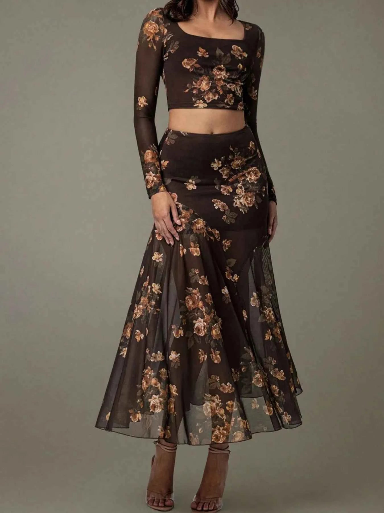 Floral Square Neck Top and Skirt Set 6c24e8c3-441b-4d45-ba92-311466efc948-Max-Origin