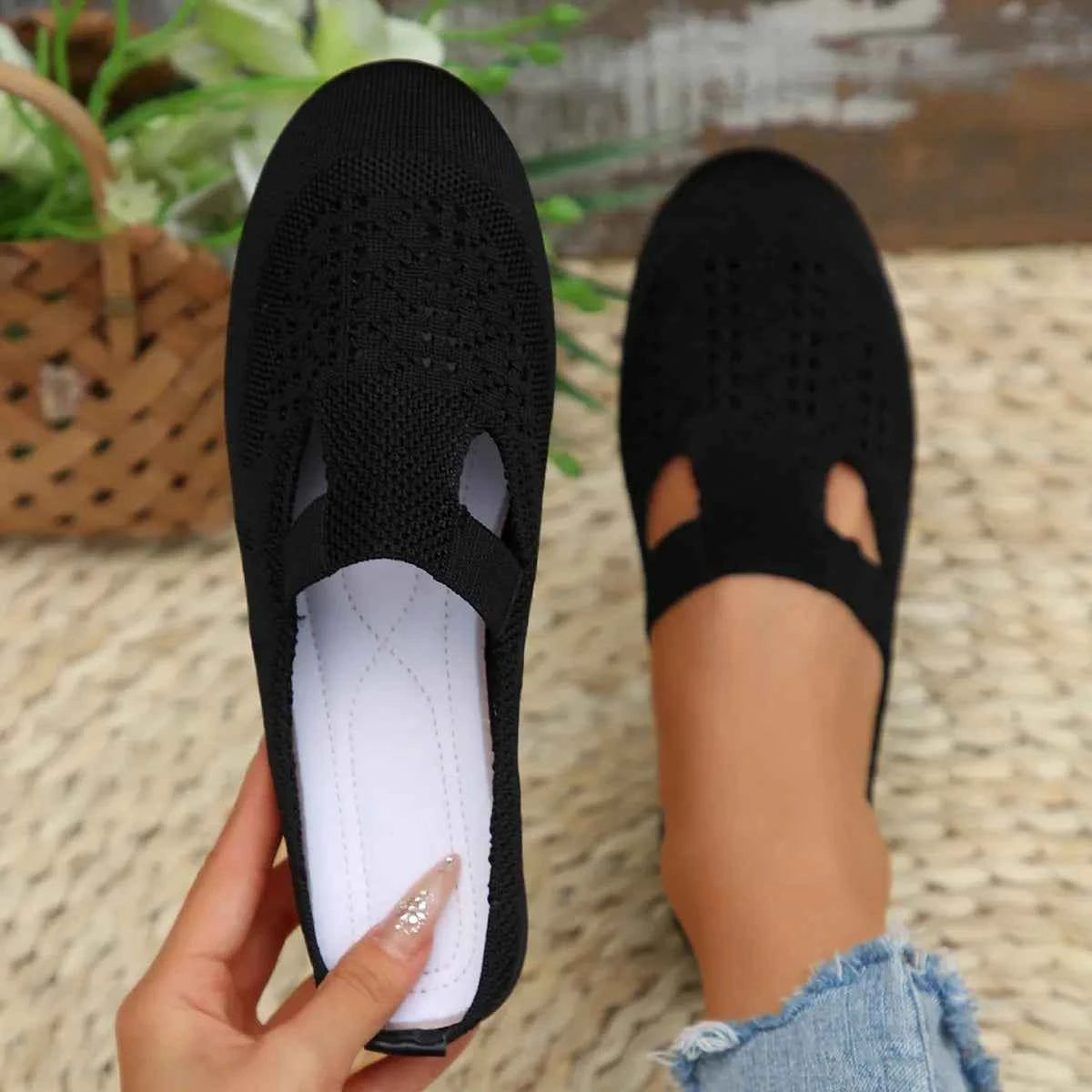 Round Toe Flat Slip-Ons Black 6c2886f3118d493ba1ff63250c109eb5-Max-Origin